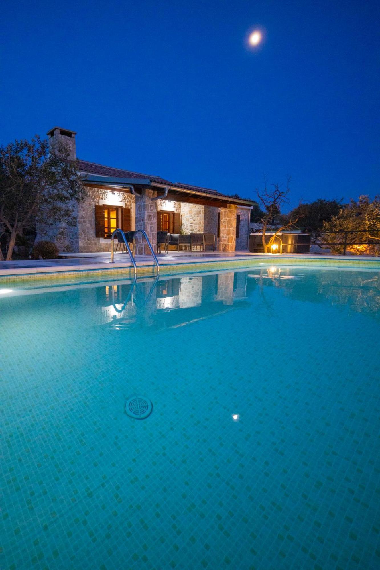 Holiday Home Svemir دراغ المظهر الخارجي الصورة